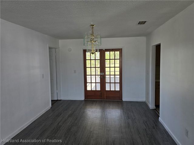 7409 Rolling Hills Road, Sebring, FL 33876