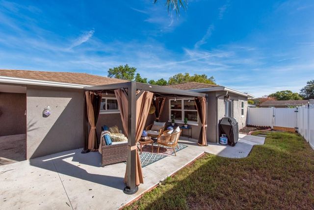 8812 HONEYCOMB DRIVE, Port Richey, FL 34668