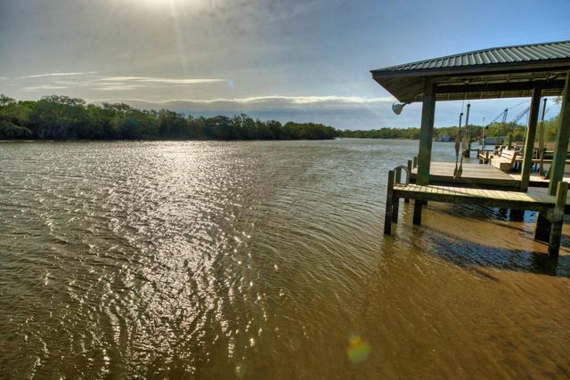 4641 Rio Drive, Brazoria, TX 77422