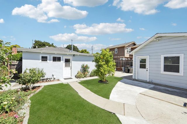383 S Bayview Avenue, Sunnyvale, CA 94086