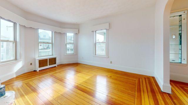24 Mayberry St 3, Medford, MA 02155