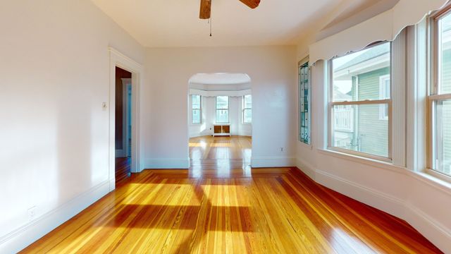 24 Mayberry St 3, Medford, MA 02155