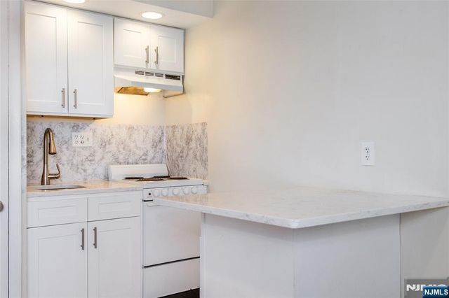 601 Fairview Avenue, Fairview, NJ 07022