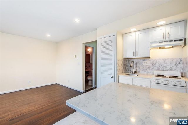 601 Fairview Avenue, Fairview, NJ 07022