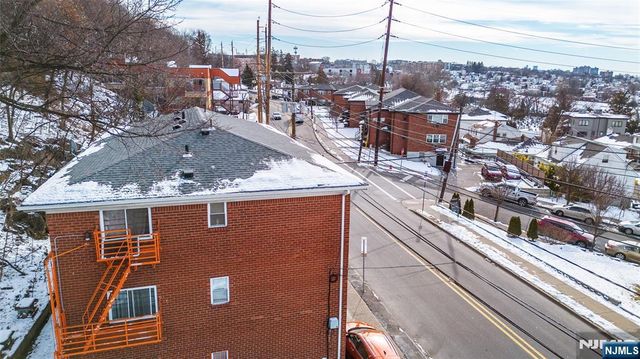 601 Fairview Avenue, Fairview, NJ 07022