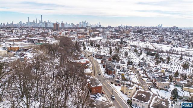 601 Fairview Avenue, Fairview, NJ 07022