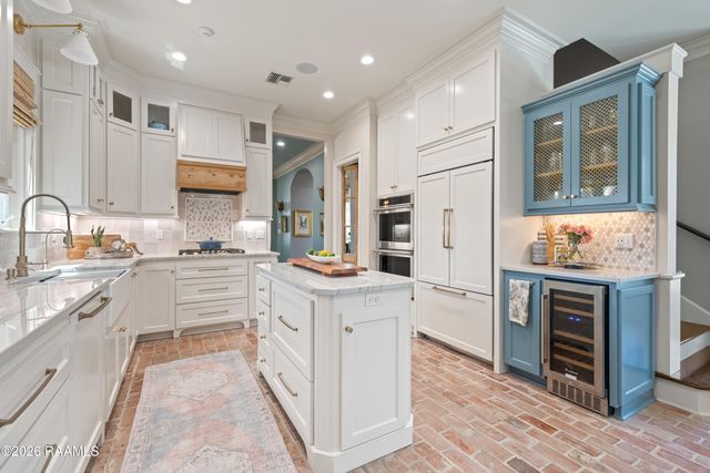 307 Englewood Drive, Lafayette, LA 70503