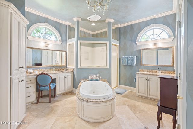307 Englewood Drive, Lafayette, LA 70503