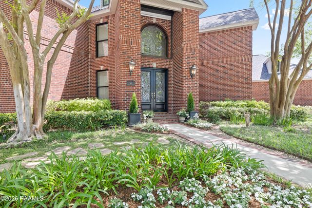 307 Englewood Drive, Lafayette, LA 70503