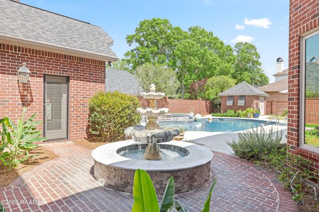 307 Englewood Drive, Lafayette, LA 70503