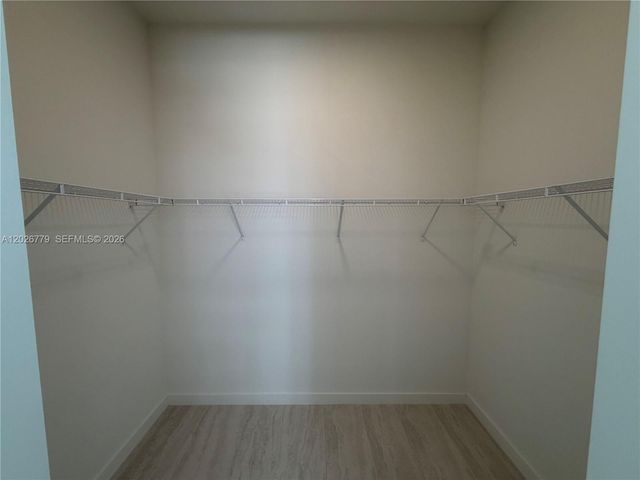 77 SE 5th St 407, Miami, FL 33131
