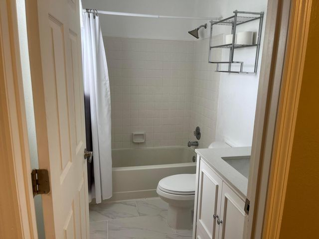 2122 SE Heathwood Circle, Port St. Lucie, Port St Lucie, FL 34952