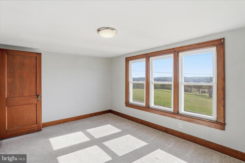 Image 21 of property listing at 14510 UHL HWY SE, Cumberland, MD 21502