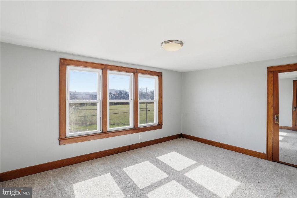 Image 24 of property listing at 14510 UHL HWY SE, Cumberland, MD 21502