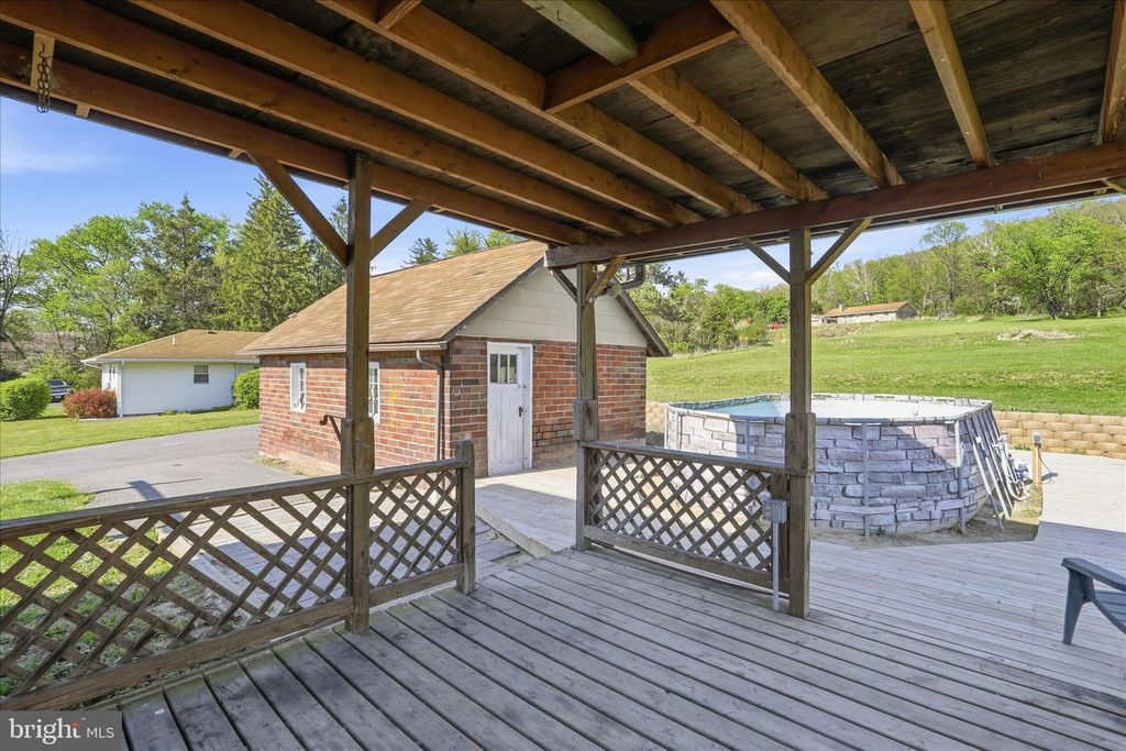 Image 35 of property listing at 14510 UHL HWY SE, Cumberland, MD 21502