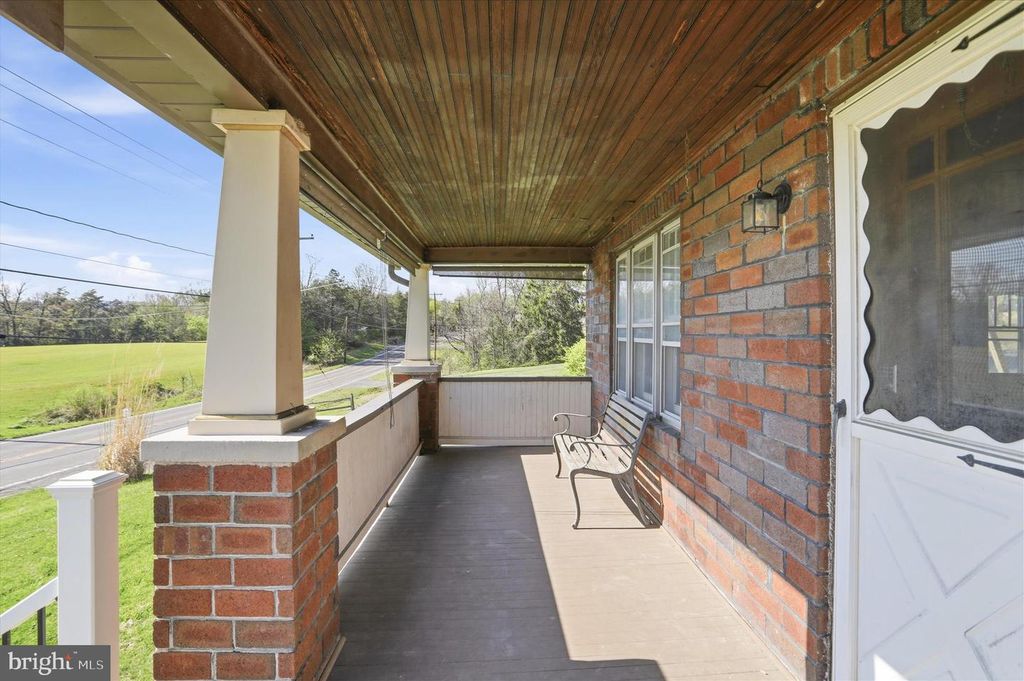 Image 4 of property listing at 14510 UHL HWY SE, Cumberland, MD 21502