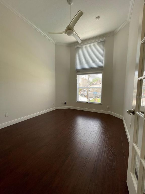 Image 8 of property listing at 14125 ISLAMORADA DRIVE, Orlando, FL 32837