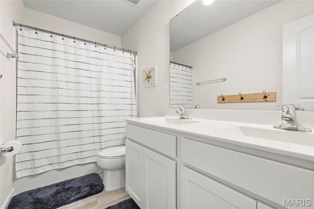101 Brookmanns Place Court, Imperial, MO 63052