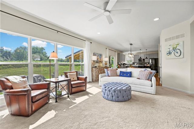 101 Brookmanns Place Court, Imperial, MO 63052