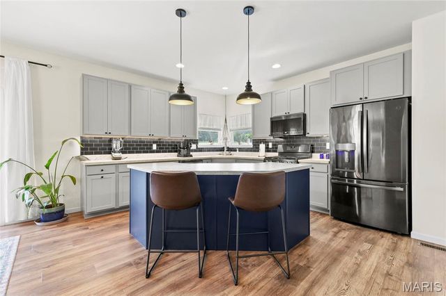 101 Brookmanns Place Court, Imperial, MO 63052