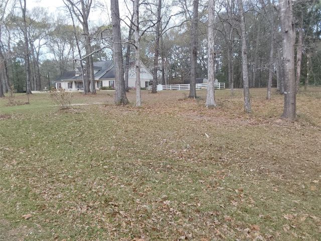 400 Central Drive, Coldspring, TX 77331