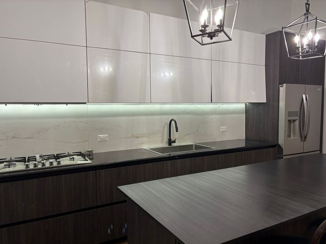 833 N California Avenue 1C, Chicago, IL 60622