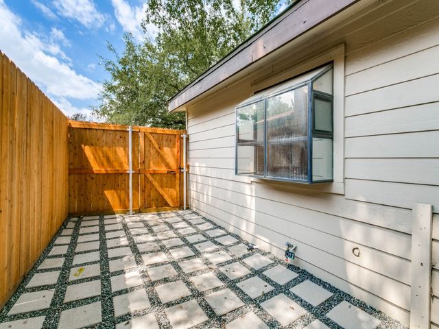 2415 Sendero Trail, Lewisville, TX 75067