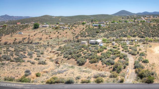 11115 E KACHINA Place, Dewey, AZ 86327