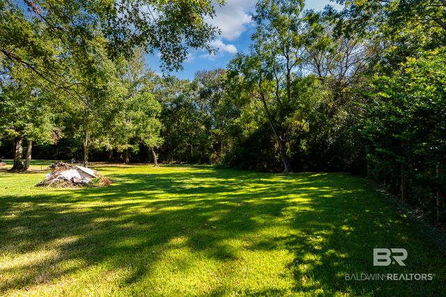 9047 Ingleside Avenue, Irvington, AL 36544
