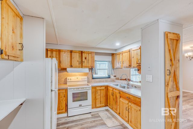 9047 Ingleside Avenue, Irvington, AL 36544
