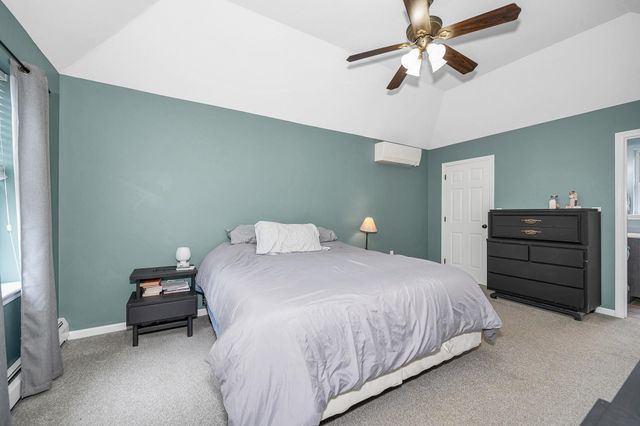 13 Sheridan Drive, Londonderry, NH 03053