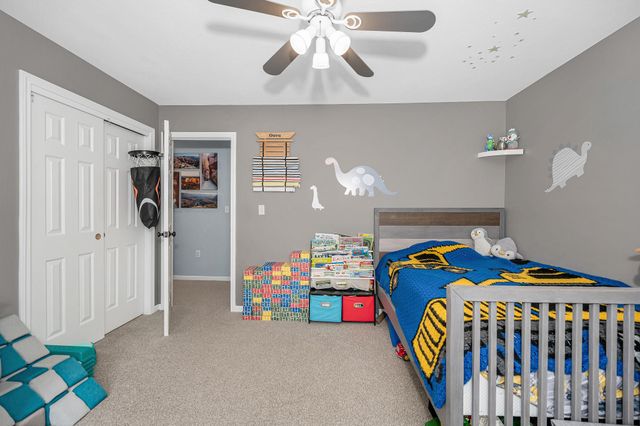 13 Sheridan Drive, Londonderry, NH 03053