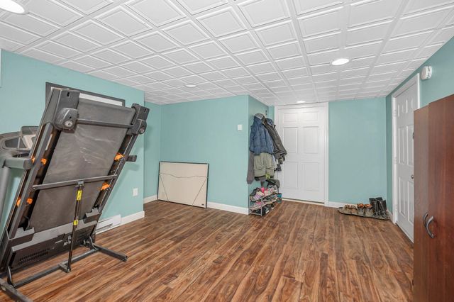 13 Sheridan Drive, Londonderry, NH 03053