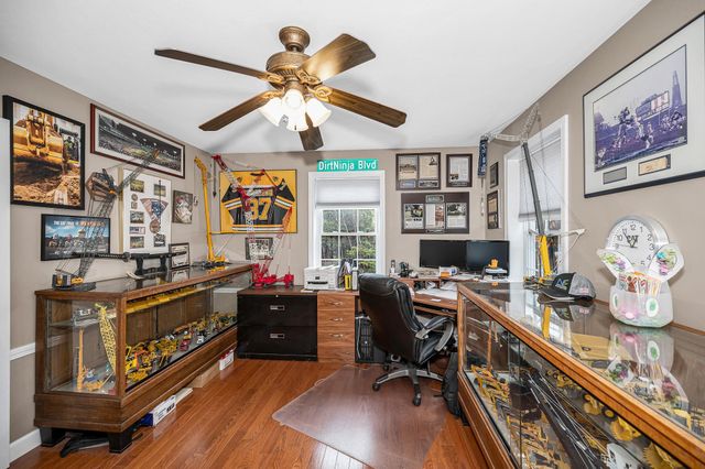 13 Sheridan Drive, Londonderry, NH 03053