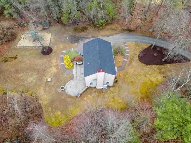 13 Sheridan Drive, Londonderry, NH 03053