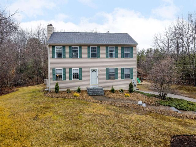 13 Sheridan Drive, Londonderry, NH 03053