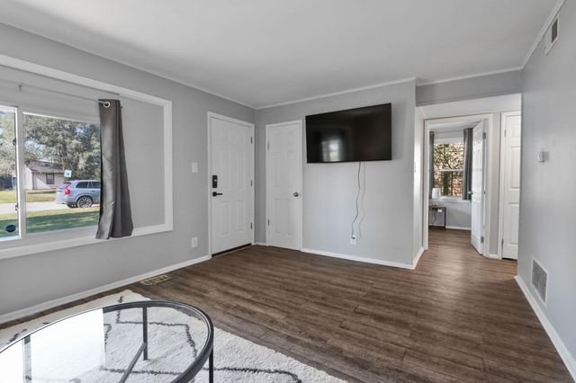 2023 Vermont Street 29, Gary, IN 46407