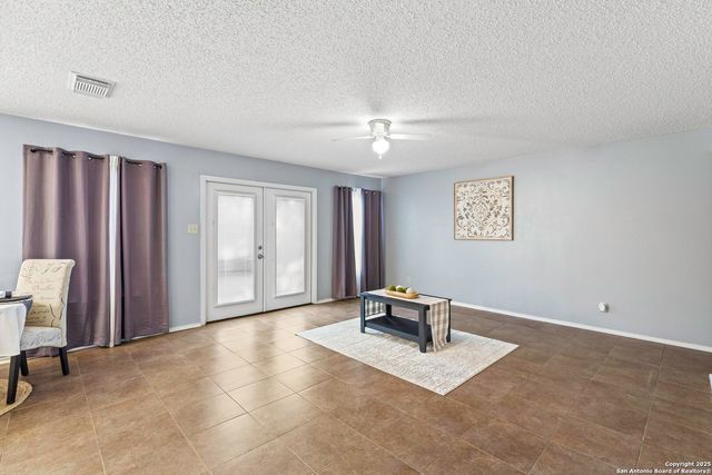 6835 Waterfall Pass, Converse, TX 78109