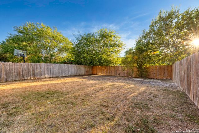 6835 Waterfall Pass, Converse, TX 78109