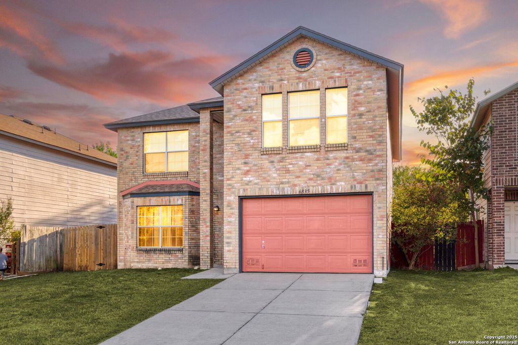 6835 Waterfall Pass, Converse, TX 78109
