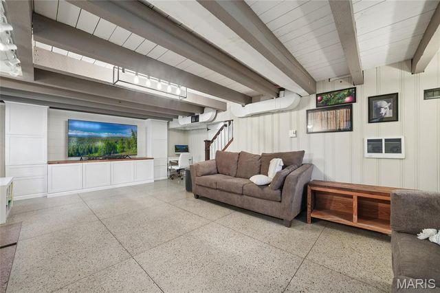 7619 Stanford Avenue, University City, MO 63130