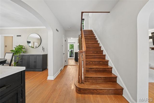 7619 Stanford Avenue, University City, MO 63130