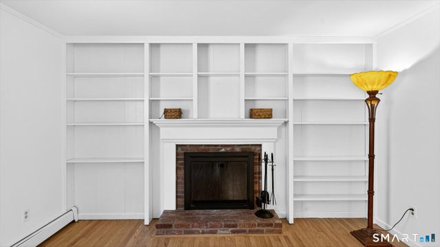 28 Park Road, Simsbury, CT 06070