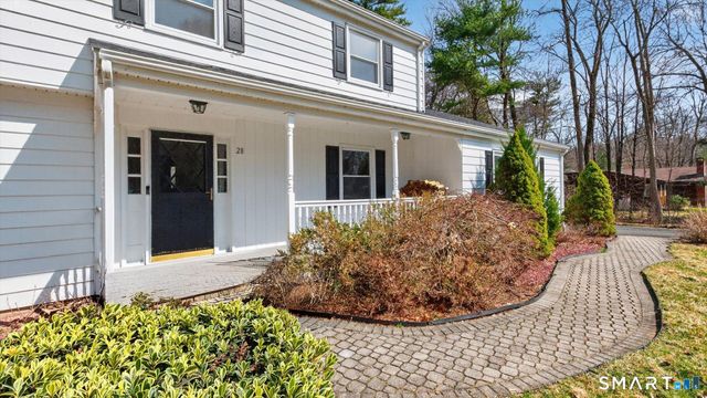 28 Park Road, Simsbury, CT 06070