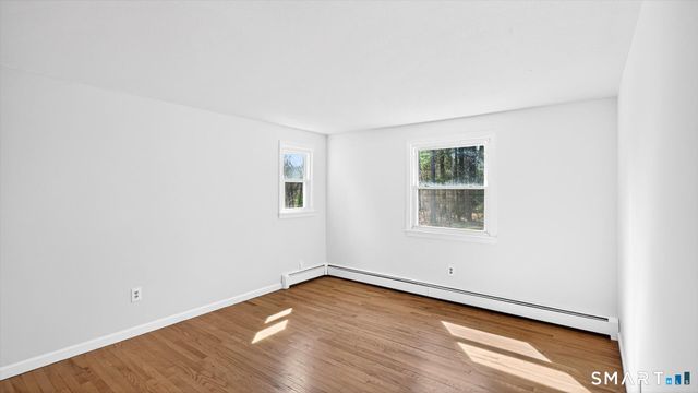 28 Park Road, Simsbury, CT 06070