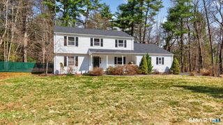 28 Park Road, Simsbury, CT 06070