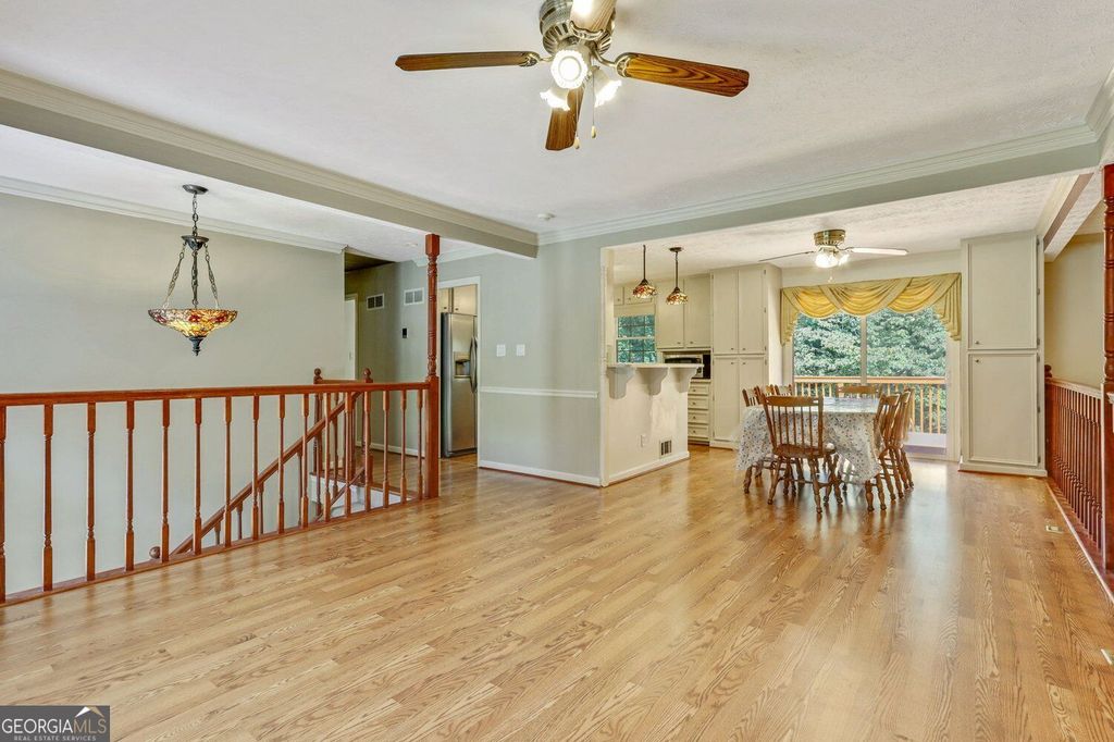 2026 Crescent Drive SW, Snellville, GA 30078 — photo 5