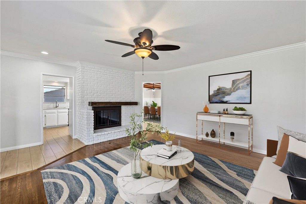 Image 12 of property listing at 1048 E Comstock Avenue, Glendora, CA 91741