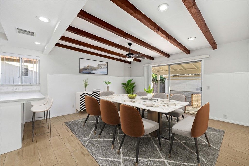 Image 15 of property listing at 1048 E Comstock Avenue, Glendora, CA 91741