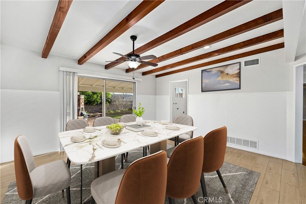 Image 16 of property listing at 1048 E Comstock Avenue, Glendora, CA 91741